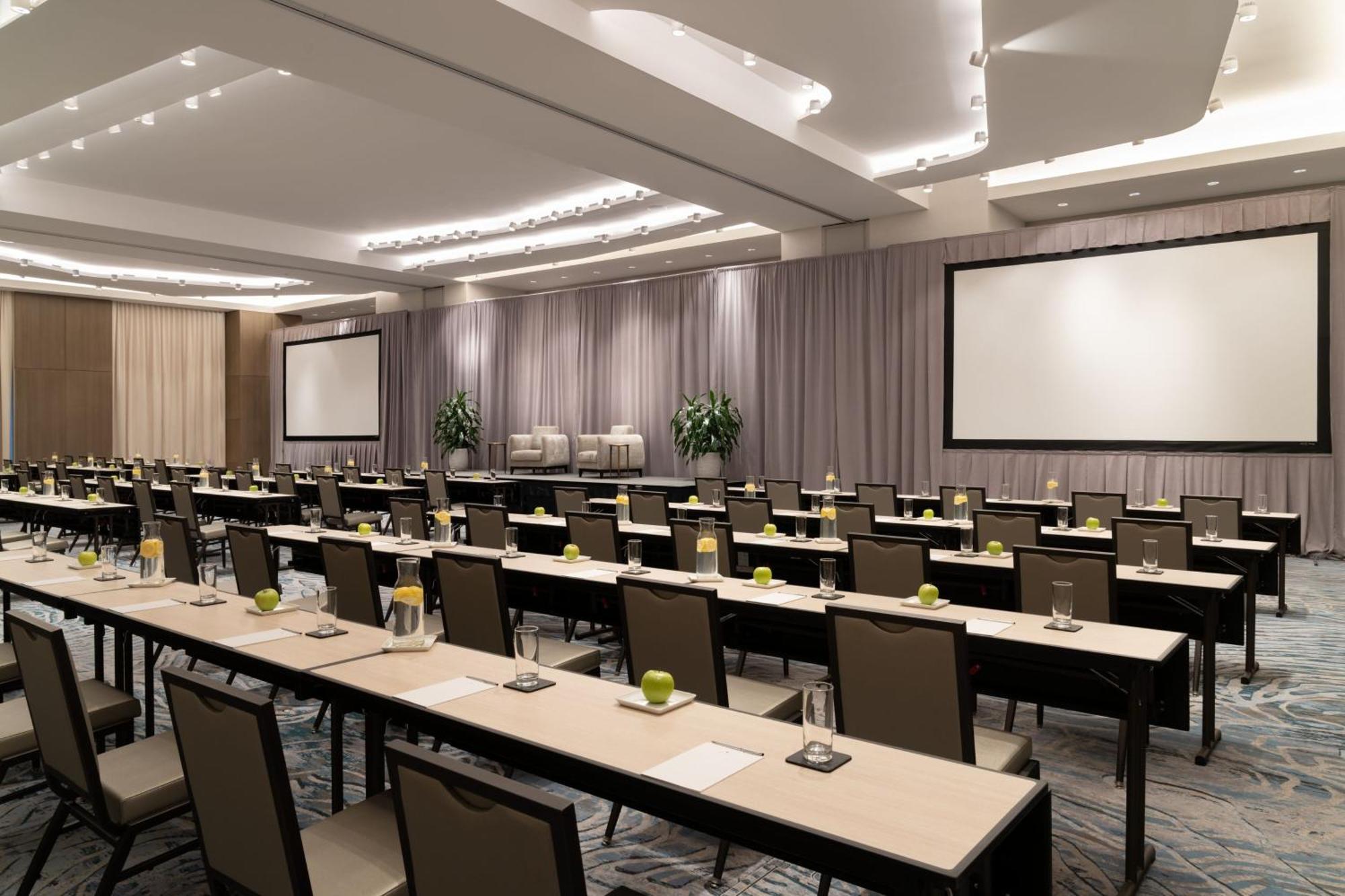 Jw Marriott Clearwater Beach Resort & Spa Exterior photo