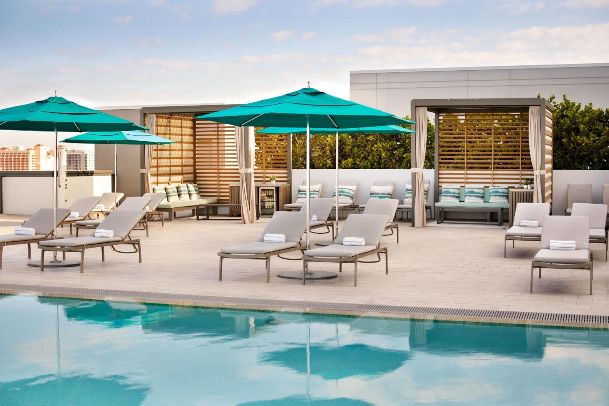 Jw Marriott Clearwater Beach Resort & Spa Exterior photo